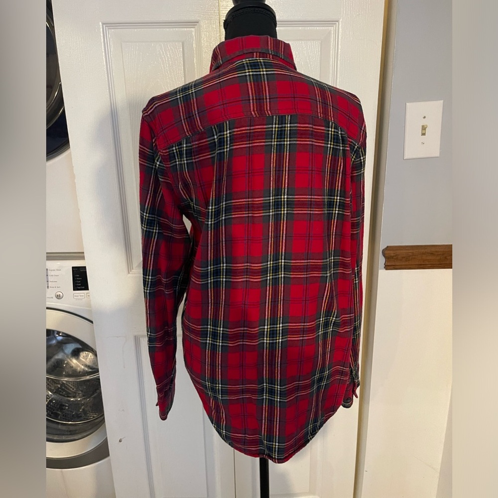 Small red flannel - Picture 2 of 4